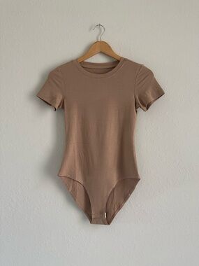 Classic Short Sleeve Bodysuit in Taupe